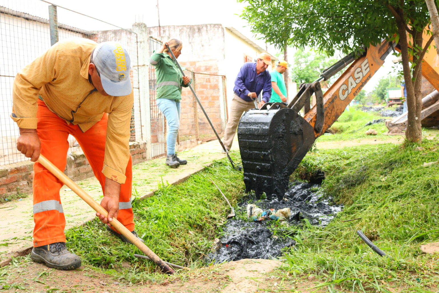 La Municipalidad desplegó un operativo de limpieza en el barrio San ...